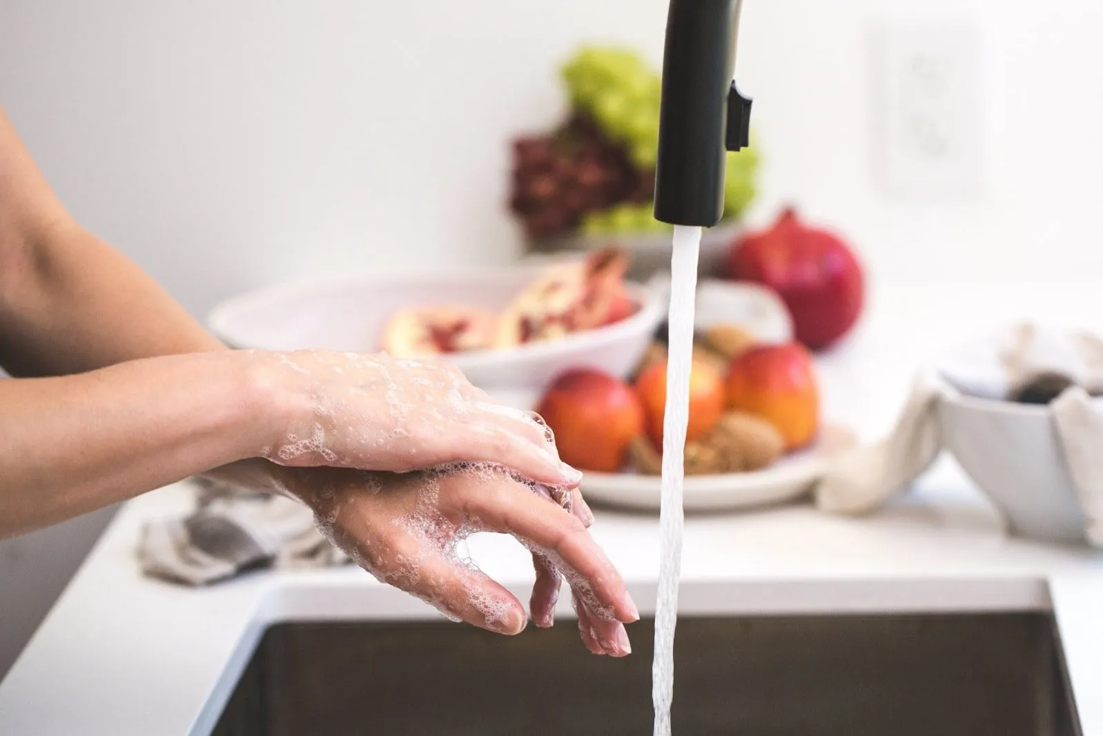 Thường xuyên rửa tay bằng nước và xà phòng giúp phòng ngừa nhiễm trùng đường tiêu hóa. (Ảnh minh họa sưu tầm)