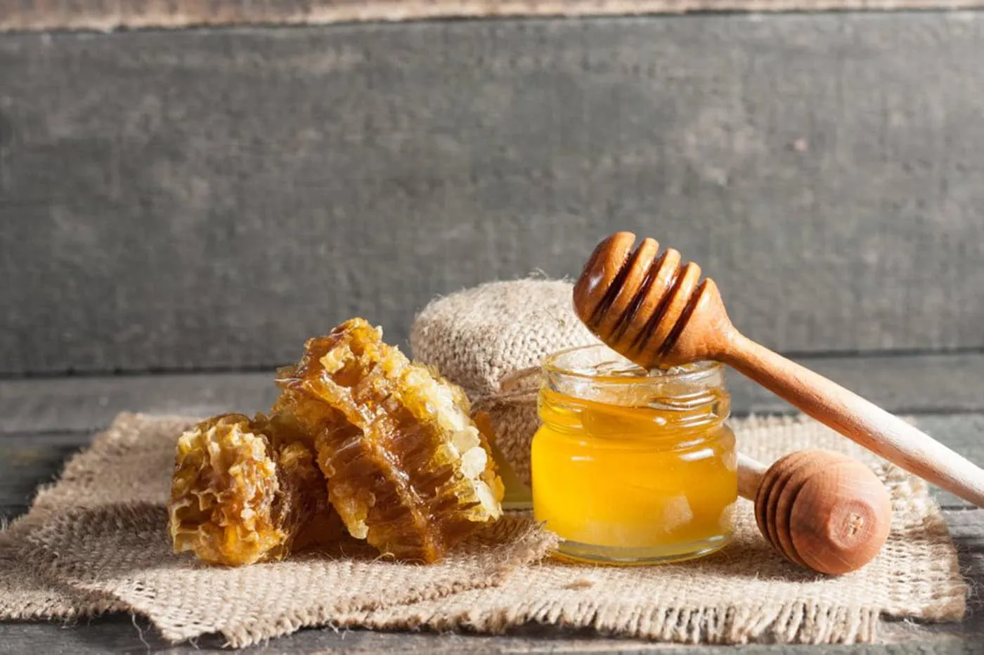 Mẹo chống trào ngược dạ dày tại nhà từ mật ong