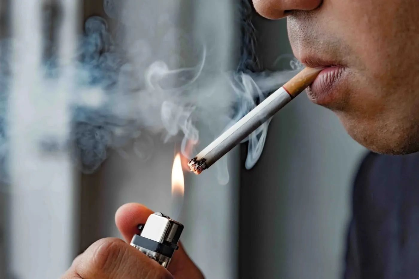 gói tầm soát ung thư phổi toàn diện - hút thuốc là một trong những nguyên nhân